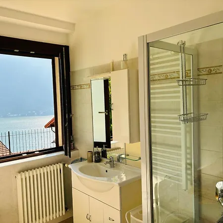 Incanto Parking And View *