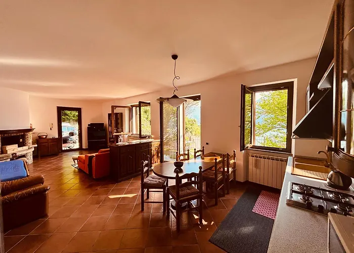 Incanto Parking And View Ferienhaus *