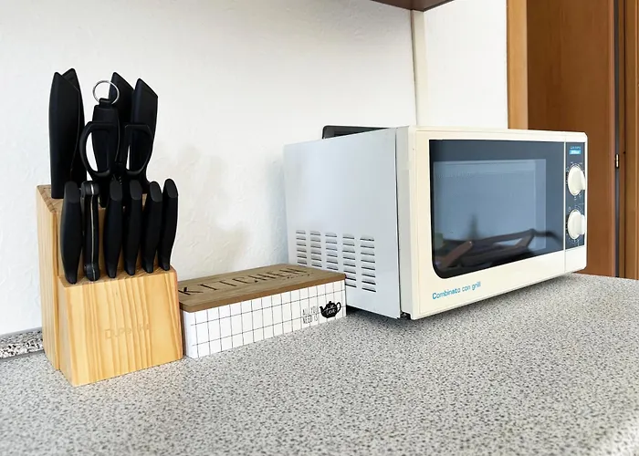 Incanto Parking And View *